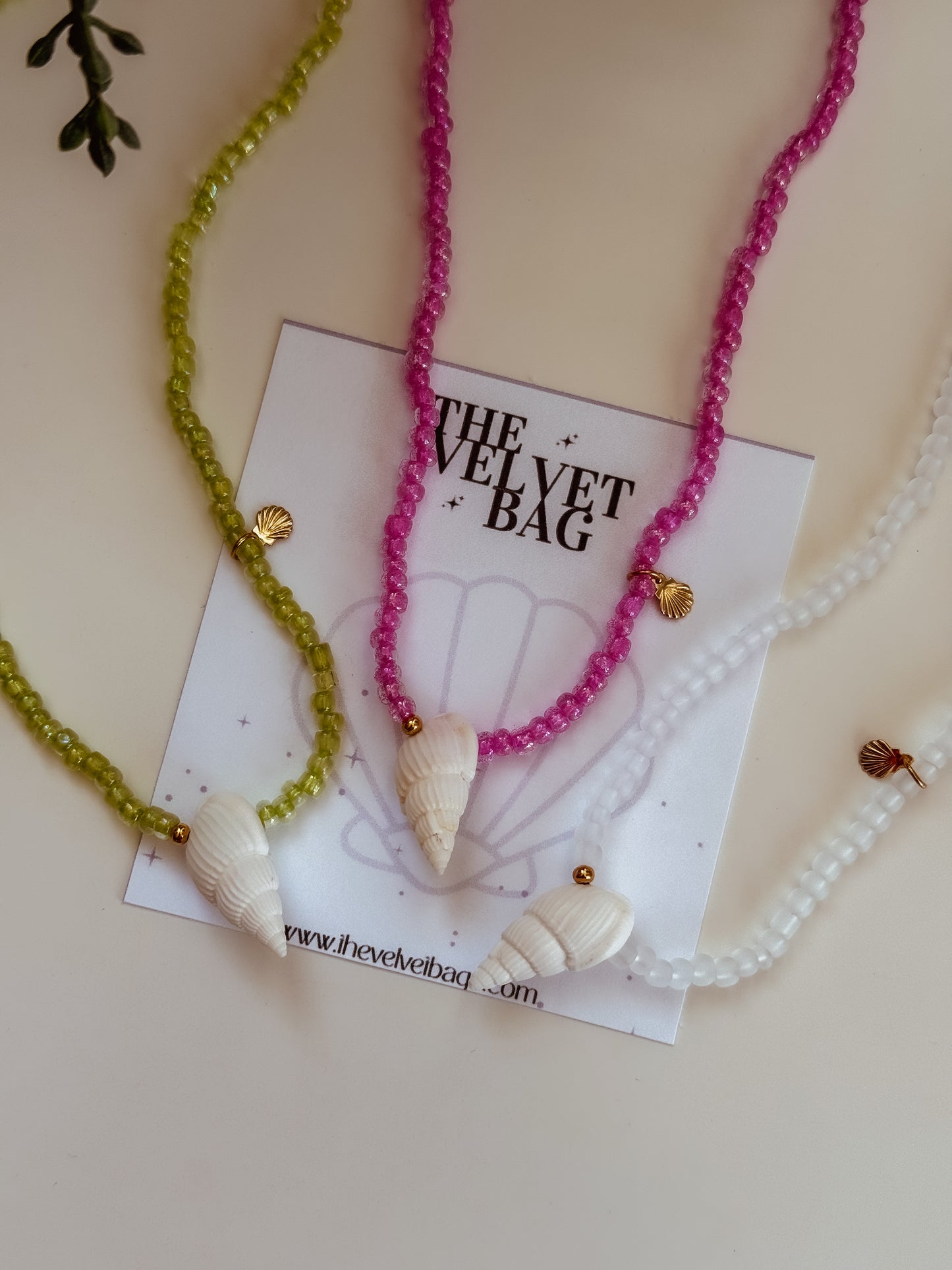 Vacation Choker