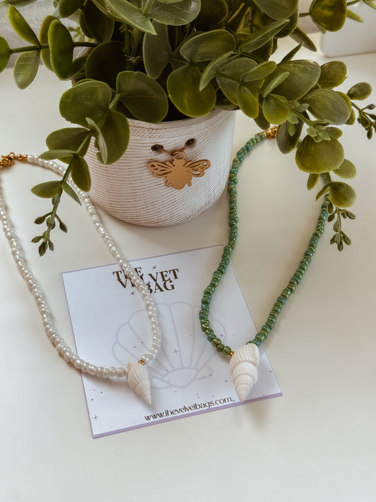 Vacation Choker