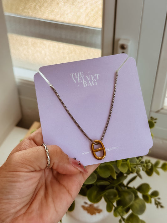 Scarlet Necklace