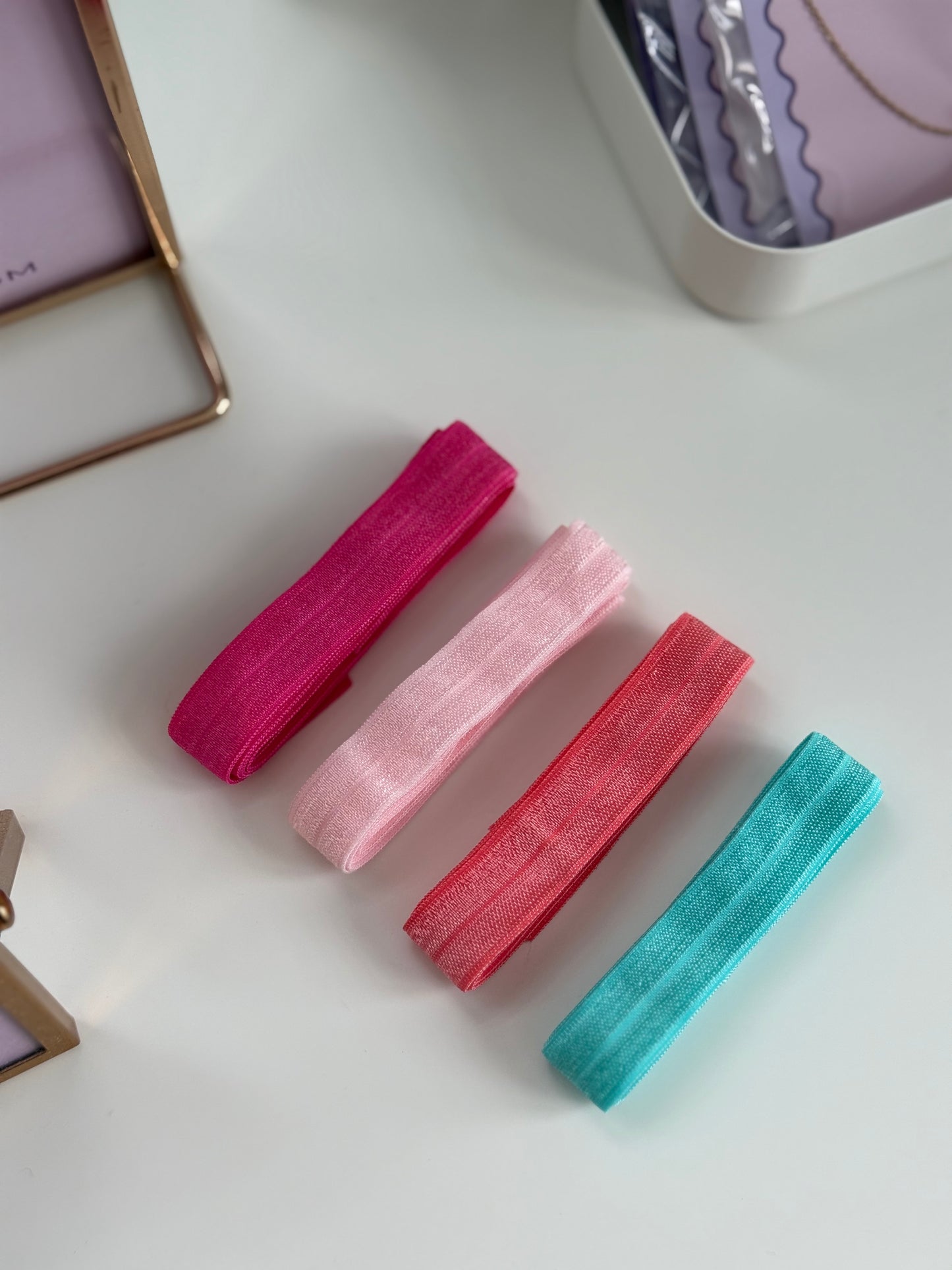 Initial elastic bracelet