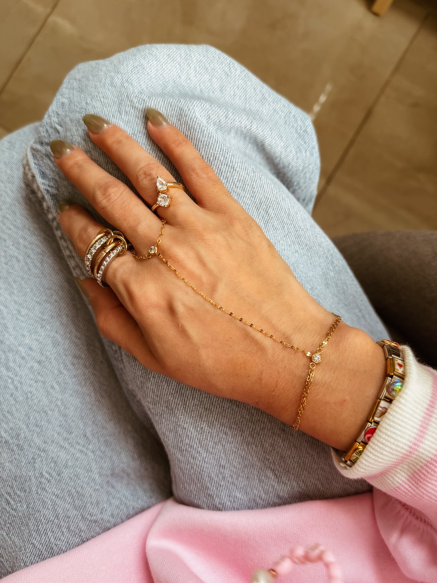 Summer hand chain