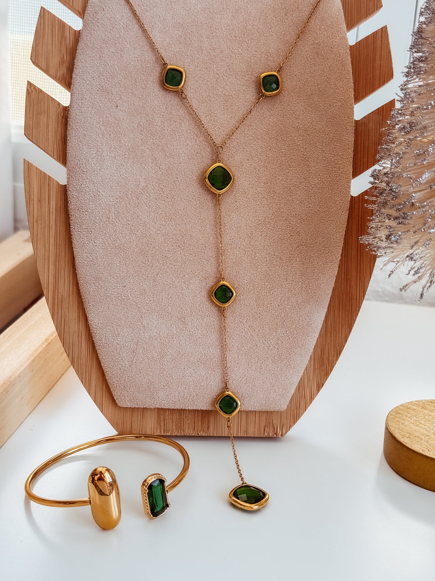 Emerald Crystal long Necklace