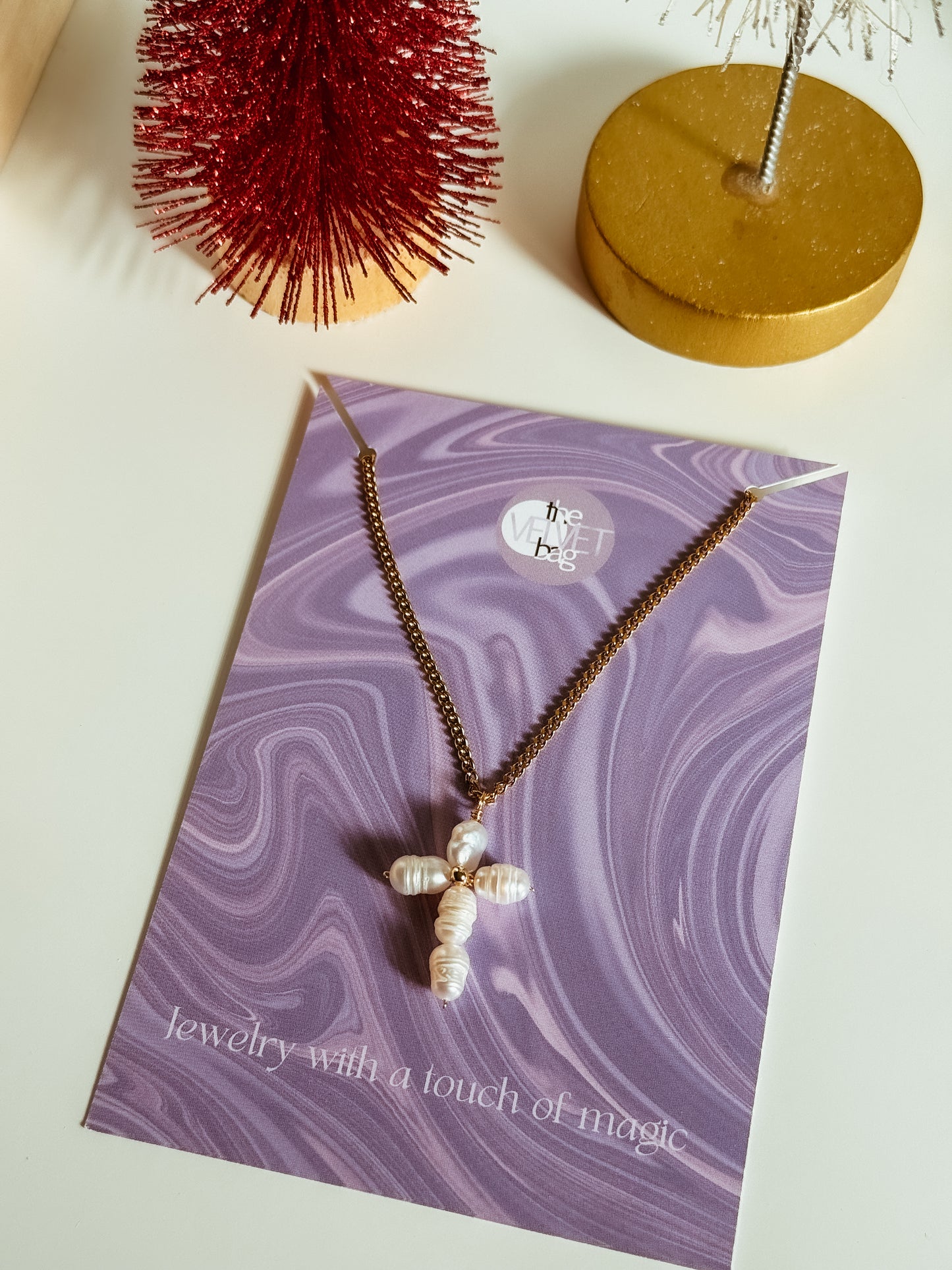 Nativity pearls necklace