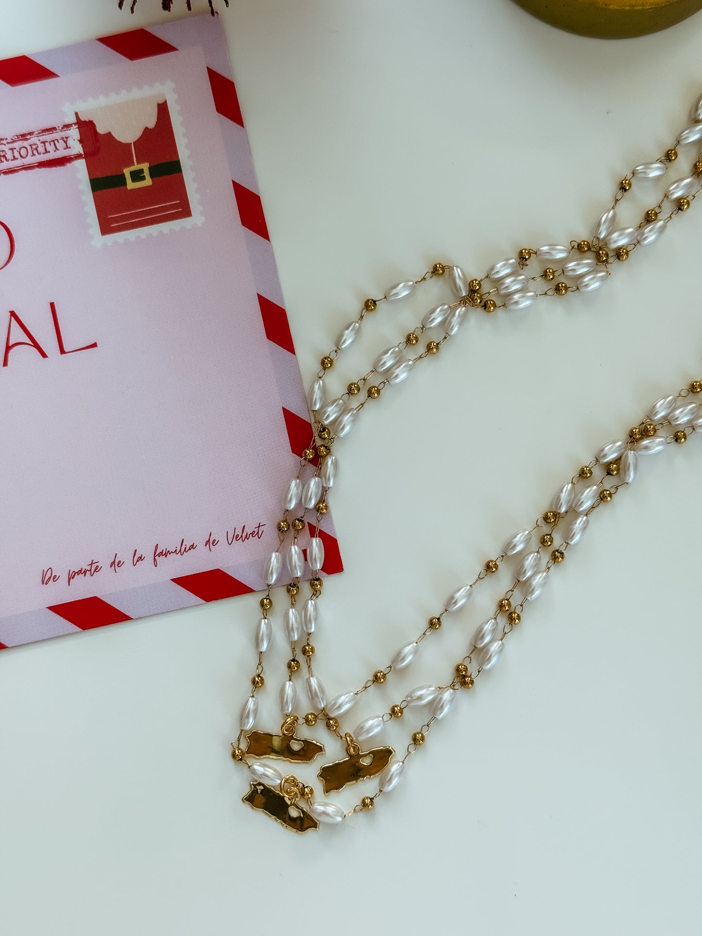 Love PR pearl necklace