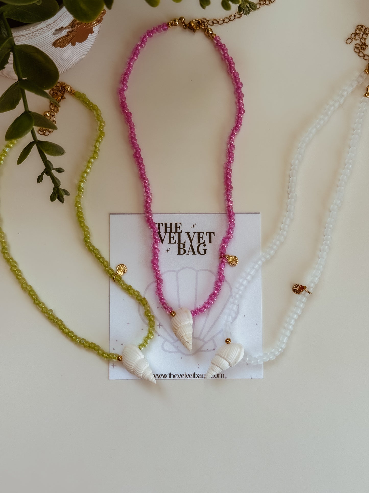 Vacation Choker