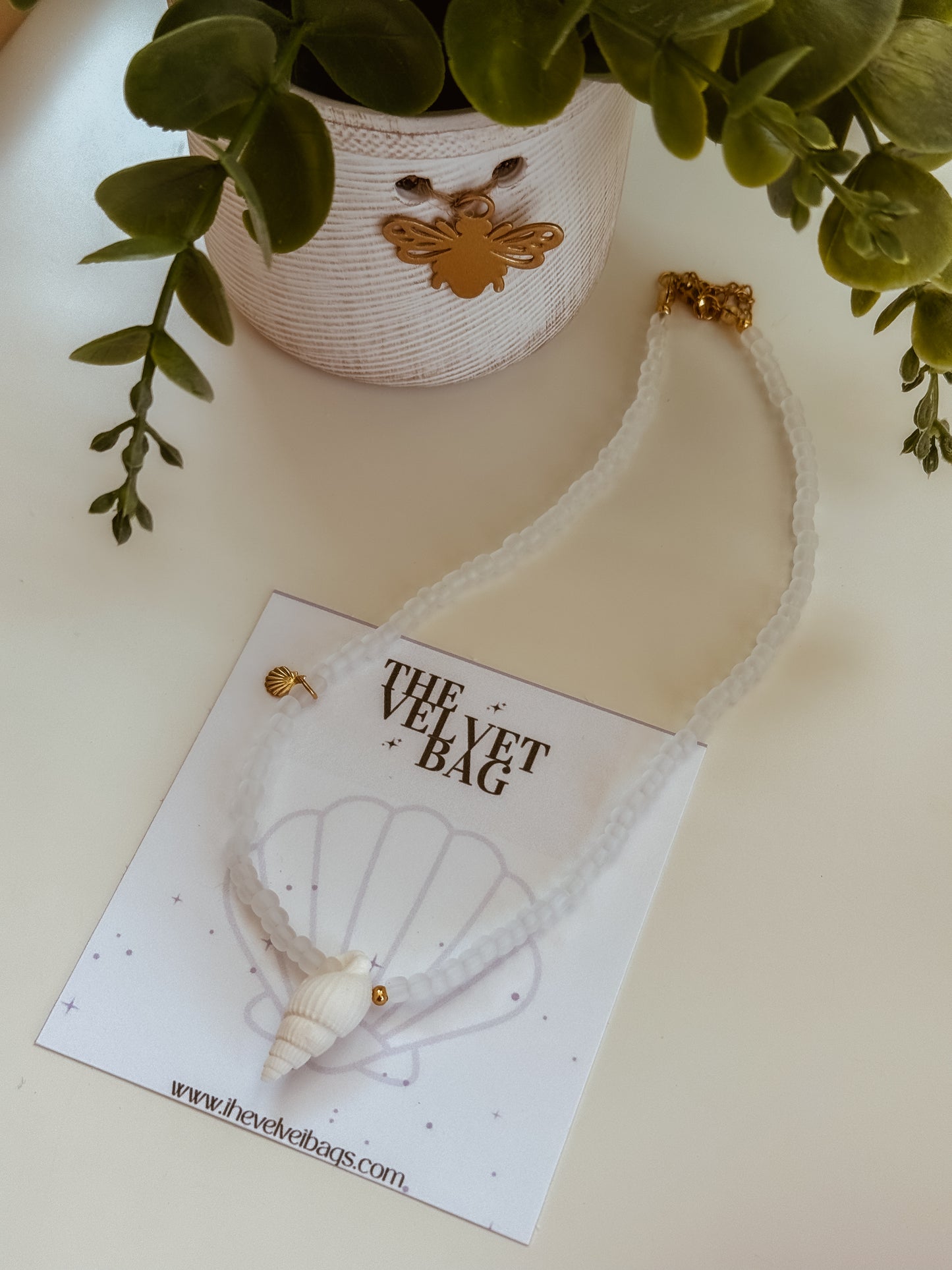 Vacation Choker