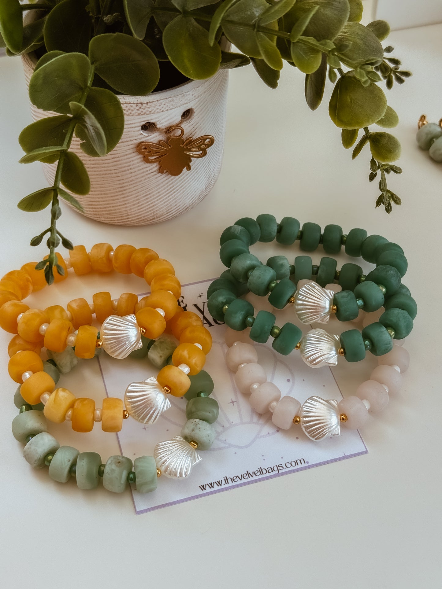 Shelly Bracelet