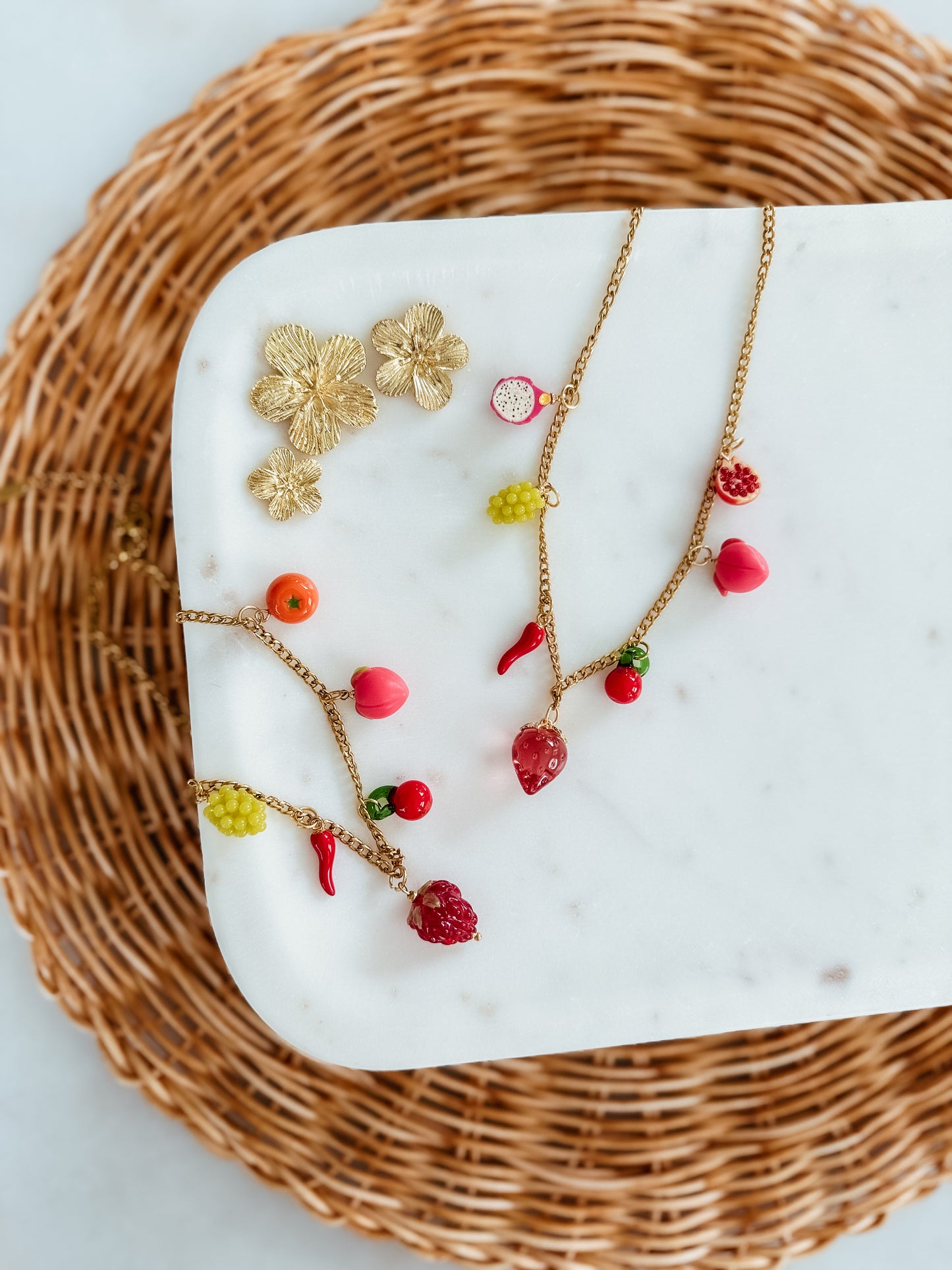 Las frutas Charm Necklace