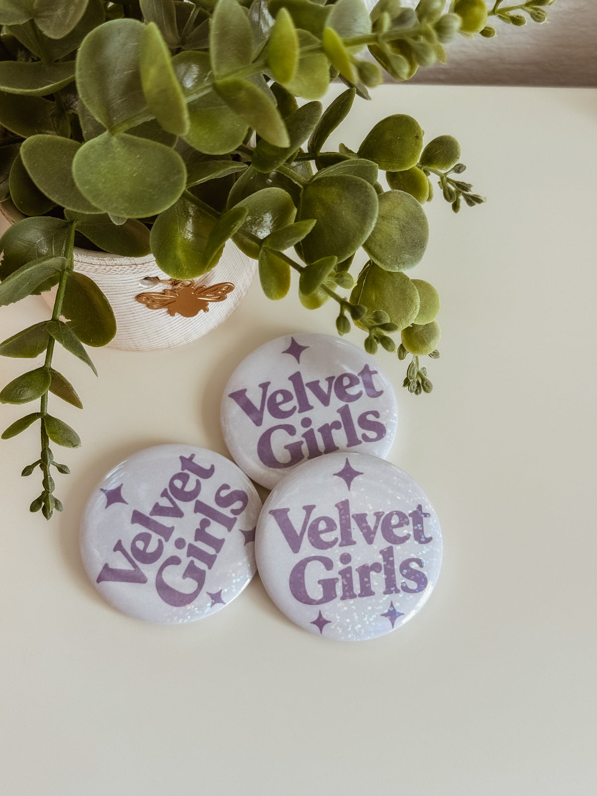 Velvet girls pin