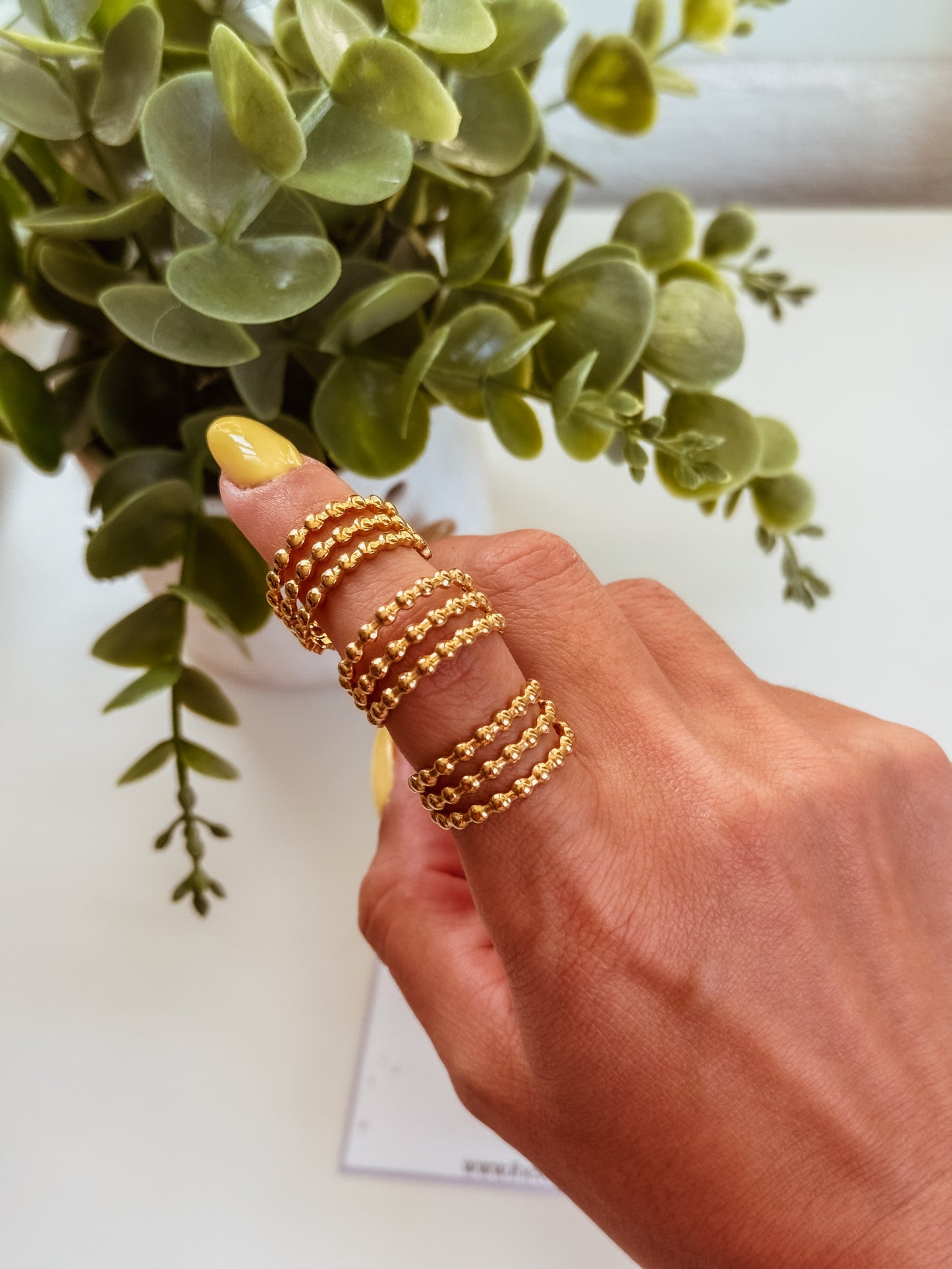 Dots ring