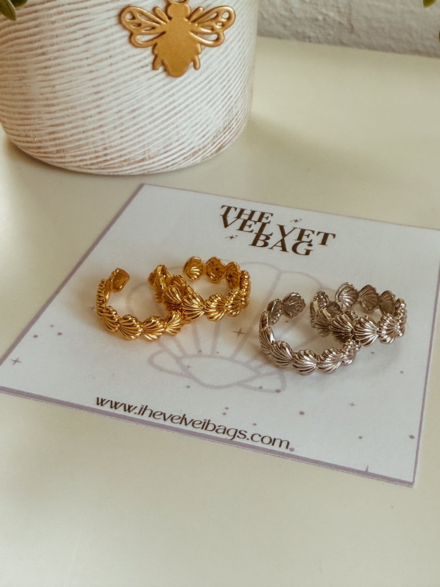 Shells ring