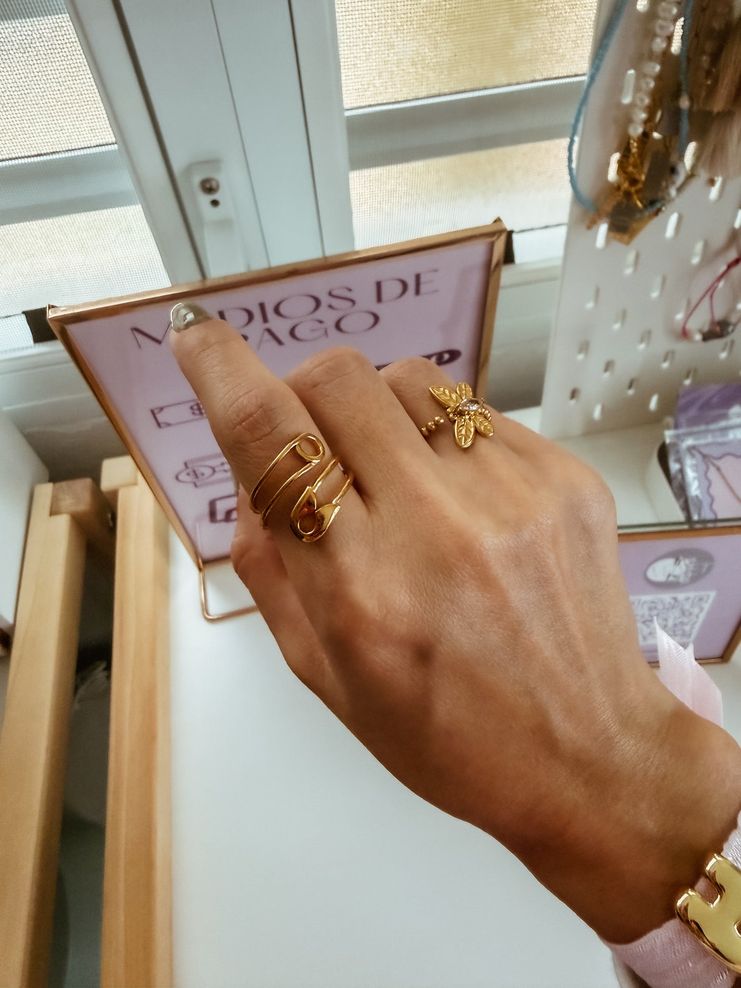 Pin Ring