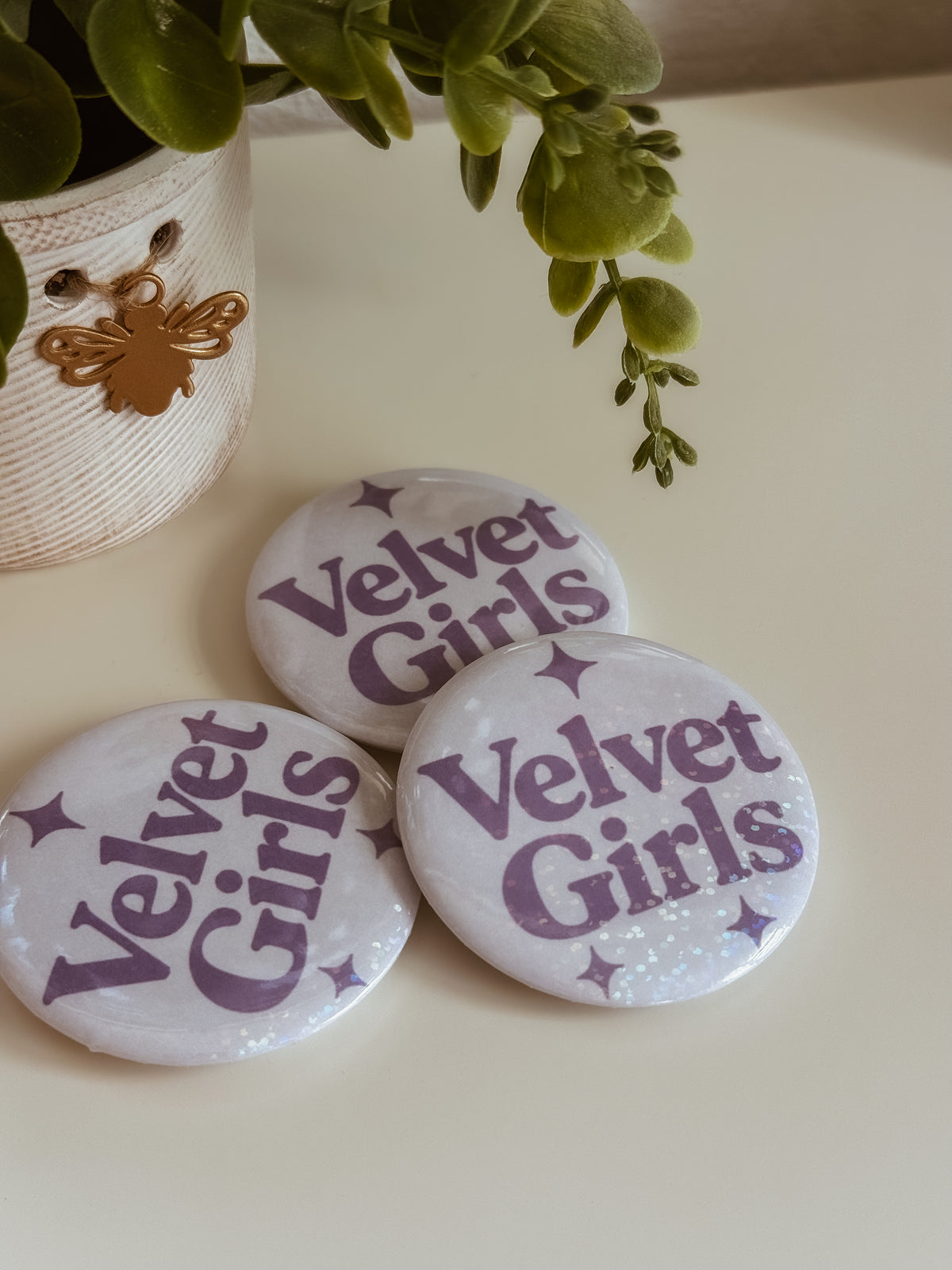 Velvet girls pin
