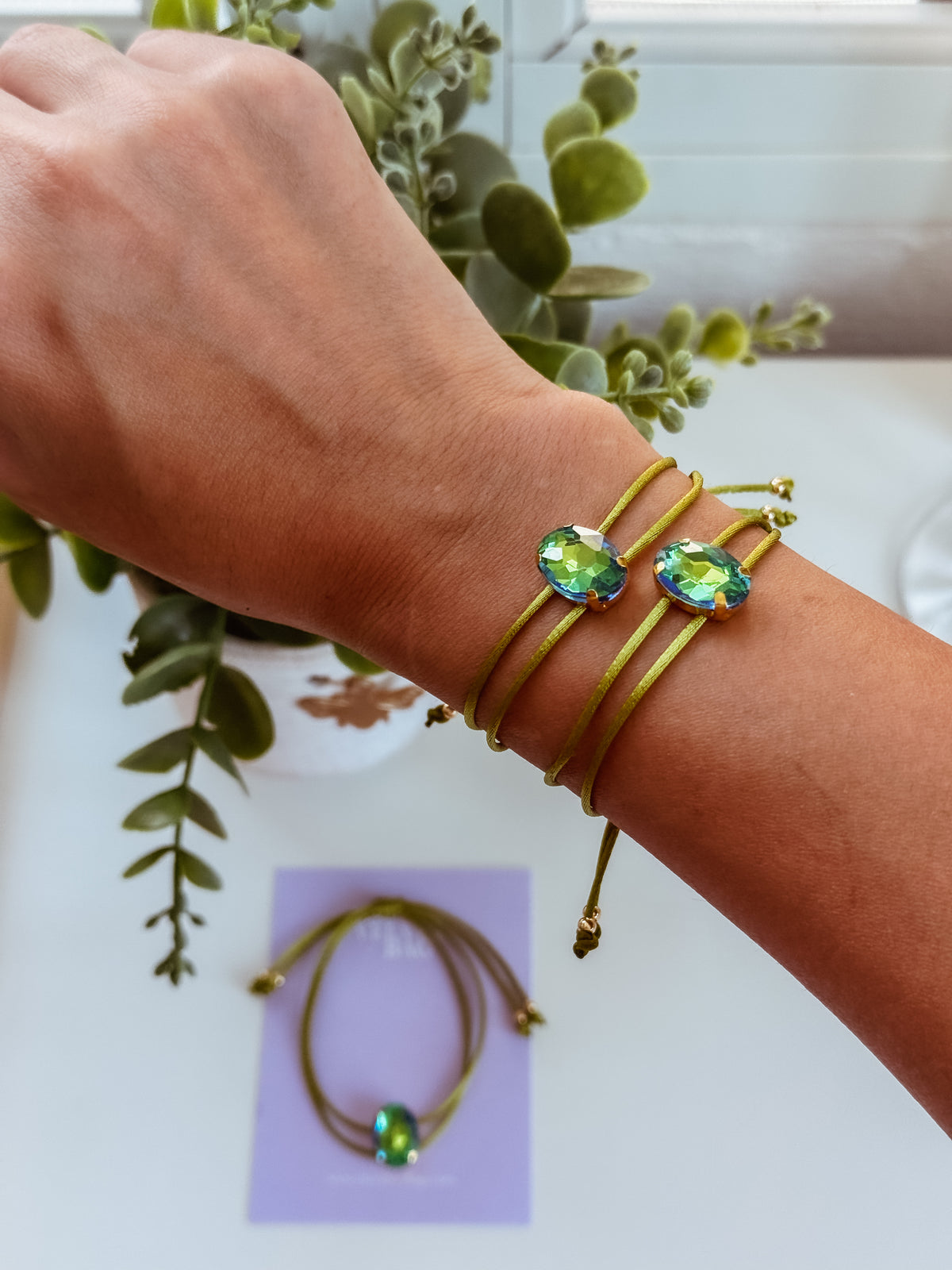 Whimsical- green bracelet (oval gem)